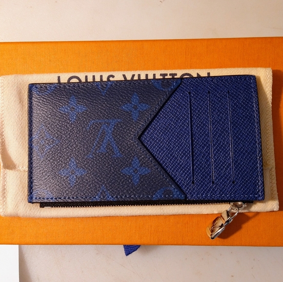 Louis Vuitton Men's Wallet - Picture 3 of 8